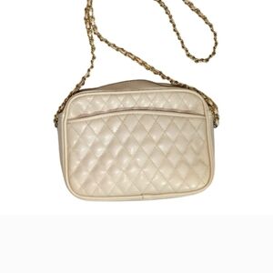 Elegant Cream Quilted Shoulder Bag
